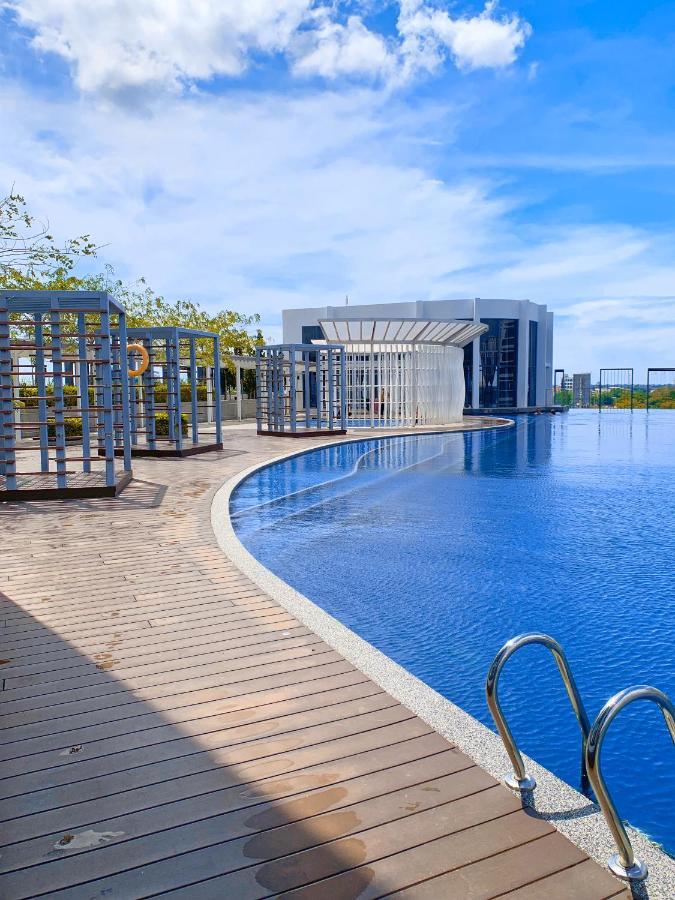 Netflix Two Bedroom Troika Kota Bharu Homestay 182 Exterior foto