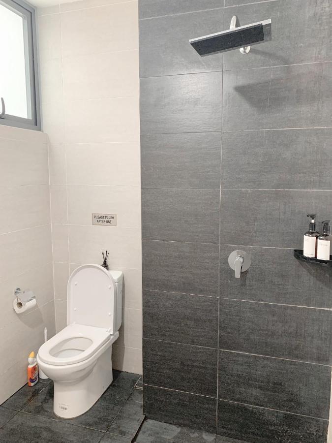 Netflix Two Bedroom Troika Kota Bharu Homestay 182 Exterior foto